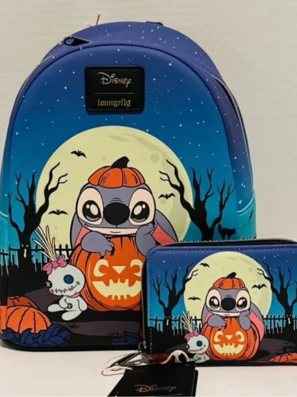 Loungefly Disney NWT Stitch Pumpkin Glow-in-the-Dark Mini Backpack & Wallet - Picture 1 of 9